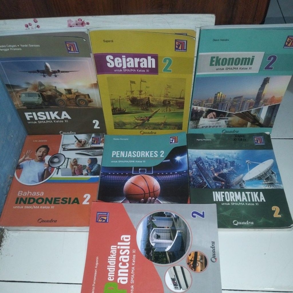 Buku Paket Fisika,Sejarah,Pendidikan Pancasila,Ekonomi,Informatika, Bahasa Indonesia, Penjasorkes, S
