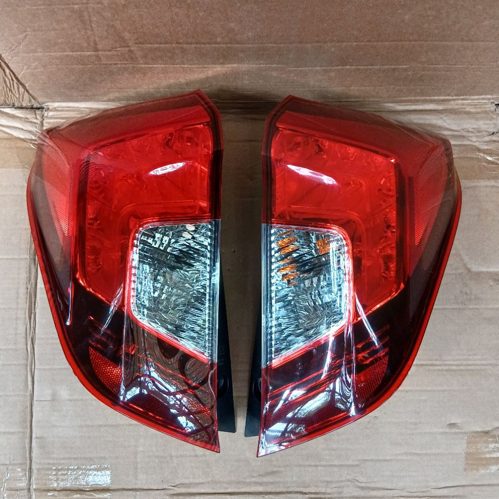 stoplamp lampu belakang honda jazz gk 5 original