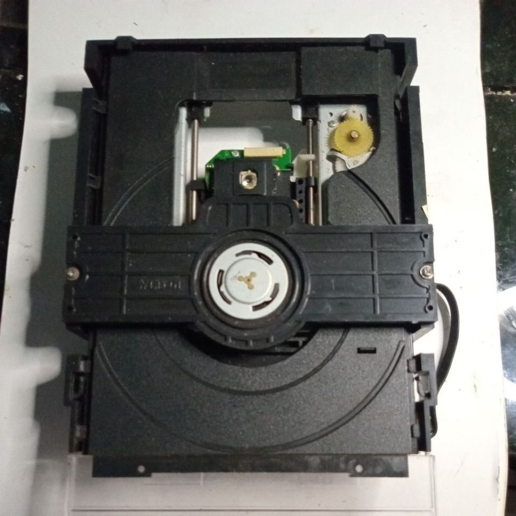 mekanik DVD player cabutan