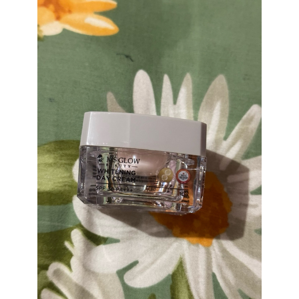 preloved MS GLOW whitening day cream