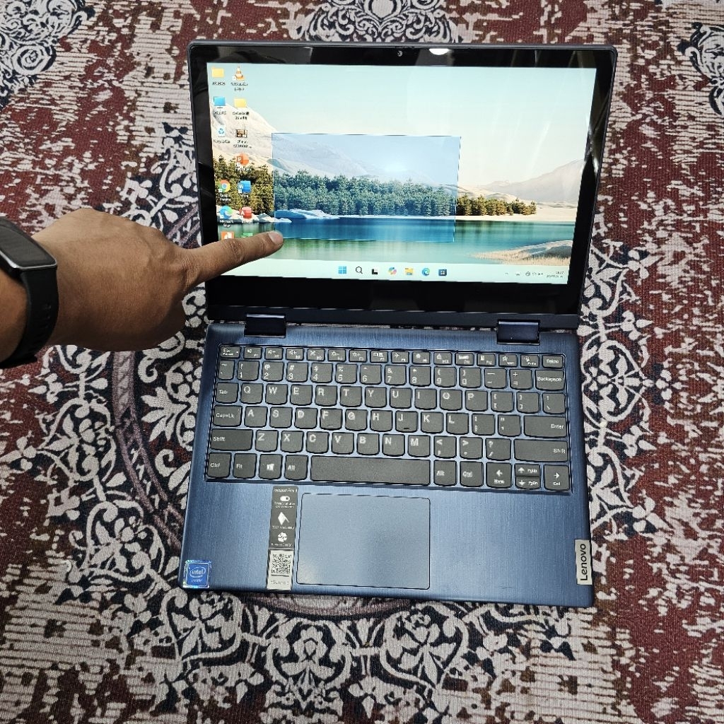Laptop Notebook Lenovo Ideapad Flex 3 Layar sentuh touchreen ukuran 12inch Model tipis