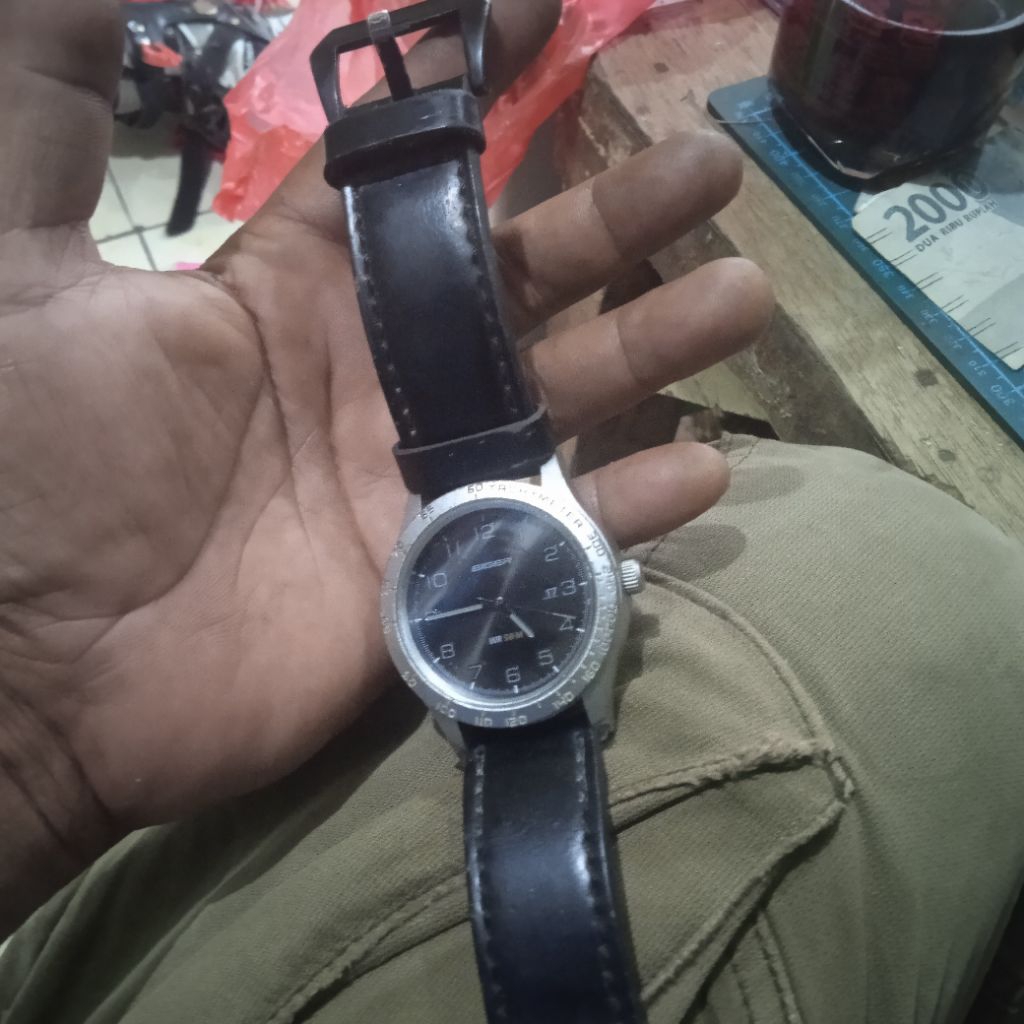 jam tangan second original. eiger