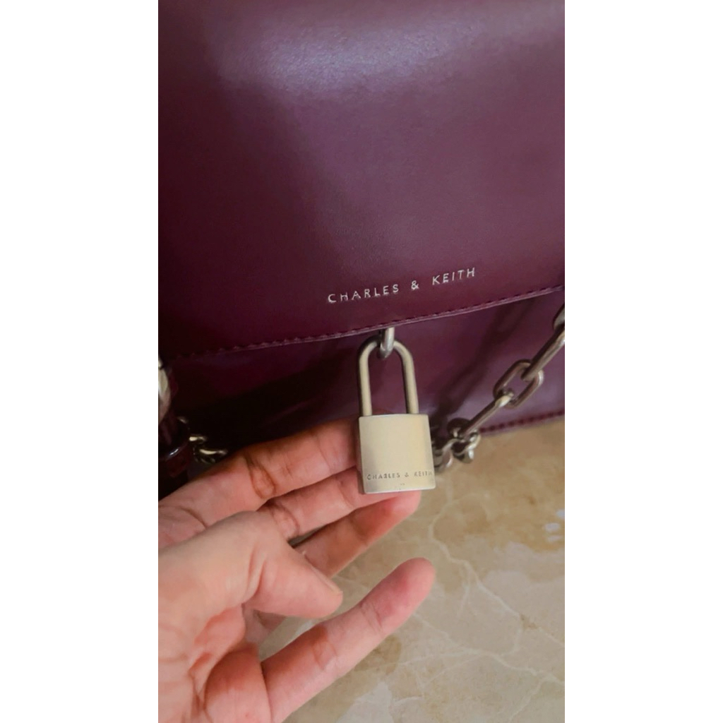 TasWanita-Charles&KeithOriginal-Preloved