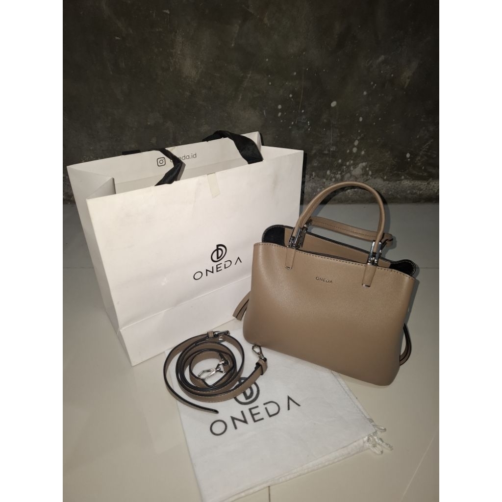 preloved ONEDA VICTORA BAG