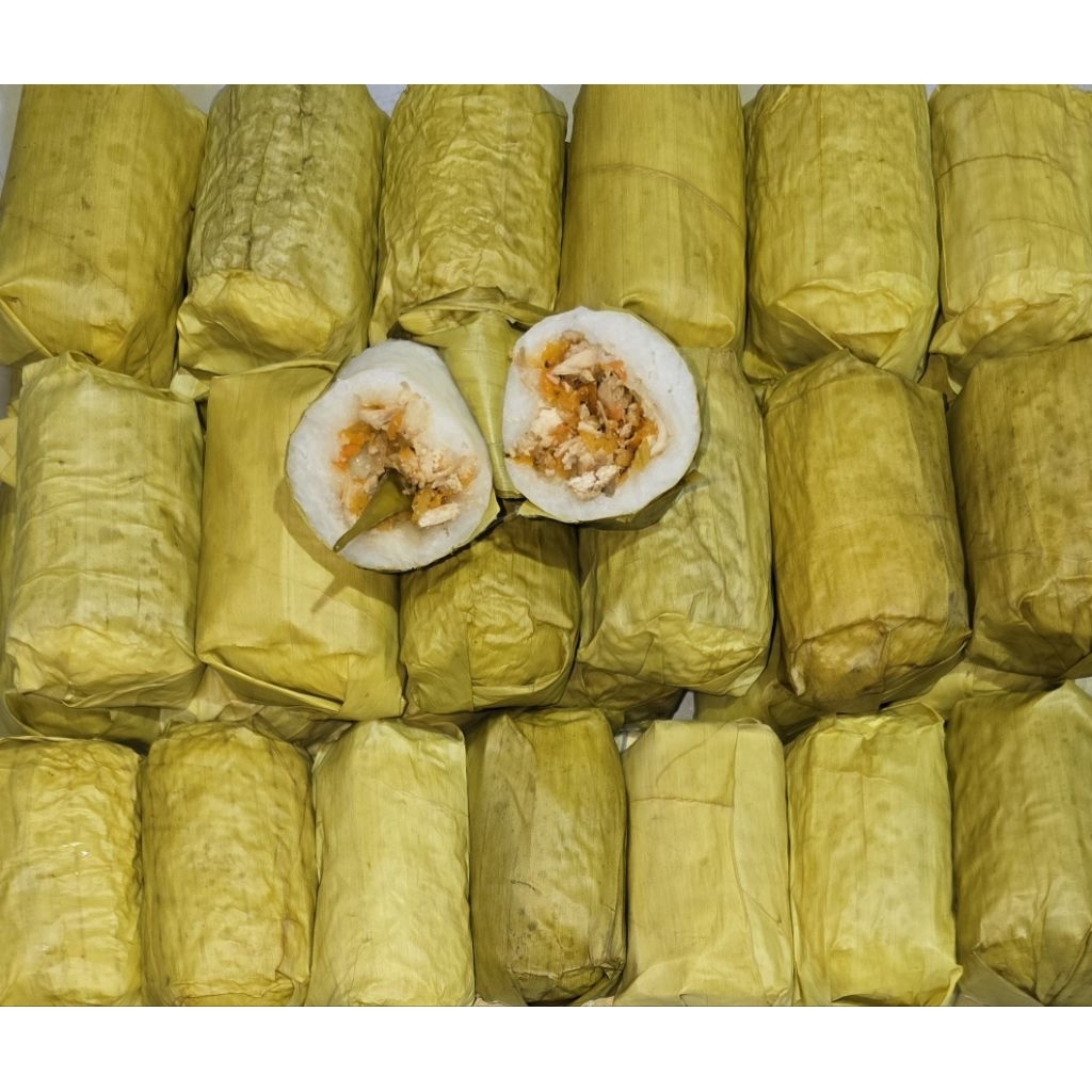 Lontong/Arem2 isi Ayam,Wortel Cabai Rawit (Harga perpcs)