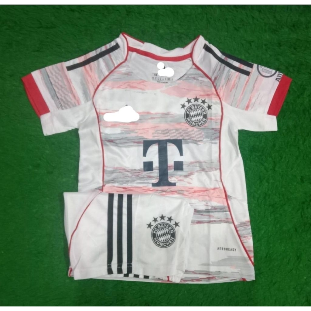 Stelan Setelan Jersey Kaos Baju Sepak Bola Bayern Munchen Munich Home Away 3rd Third Putih Special E
