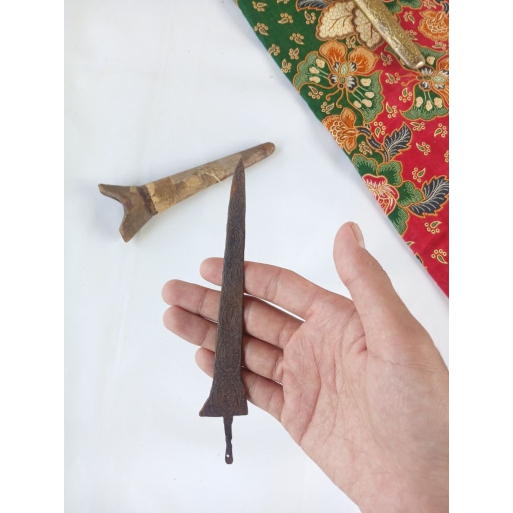 keris jimatan sombro pamor melati