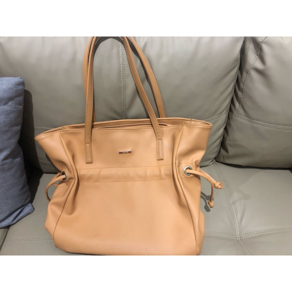 Preloved Totebag Alita Merche