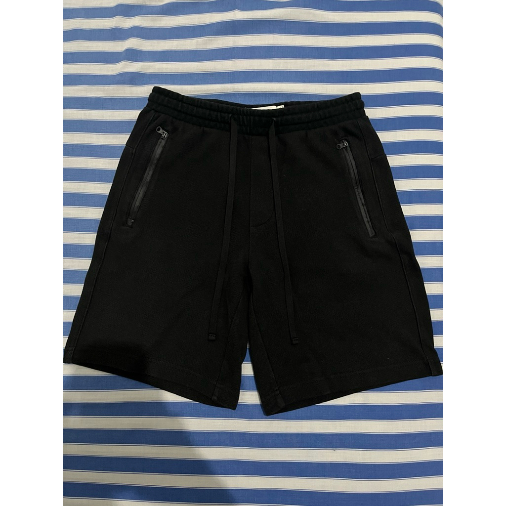 Celana Pendek Pull&Bear