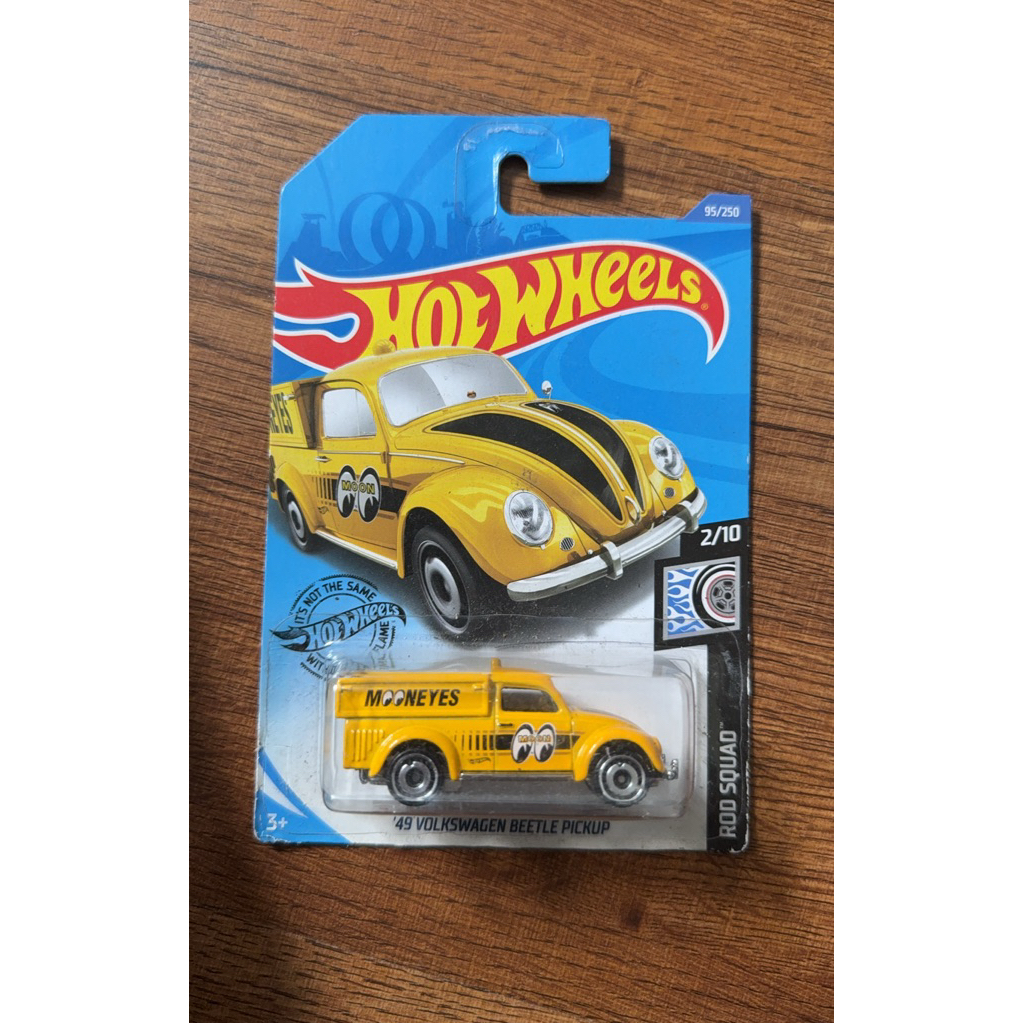 Hot Wheels VW Beetle Pickup Mooneyes