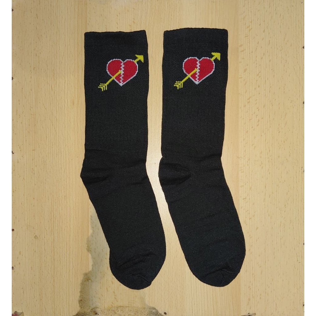 KAOS KAKI SETENGAH BETIS