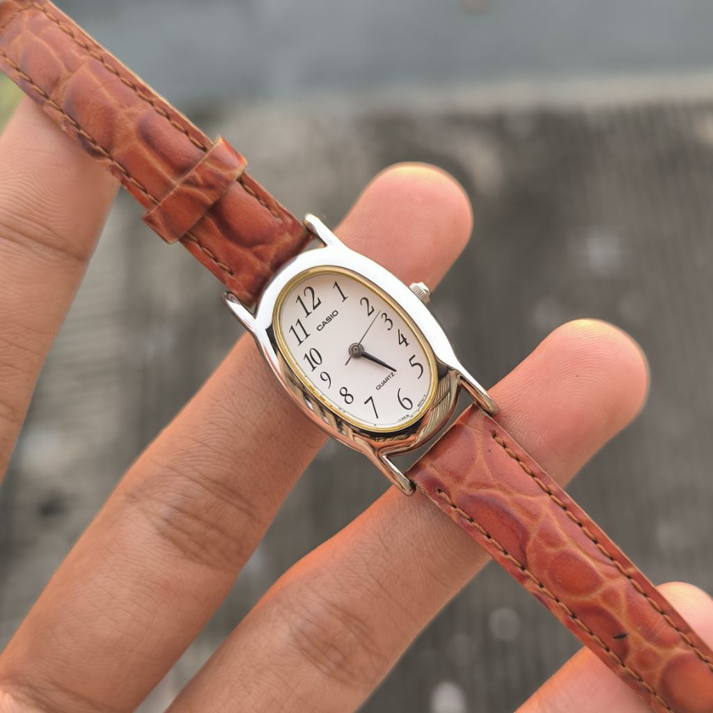 JAM LADIES CASIO OVAL ARABIC INDEX CLASSIC VINTAGE
