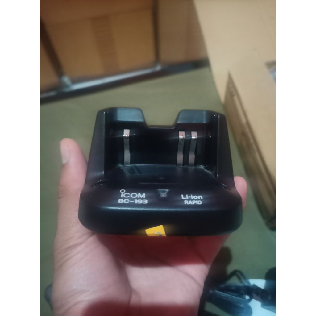 HT Icom v 80 original japan