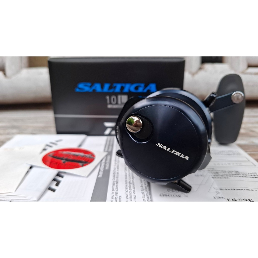 SECOND OVERHEAD REEL DAIWA 25 SALTIGA 10L (HANDLE KIRI)