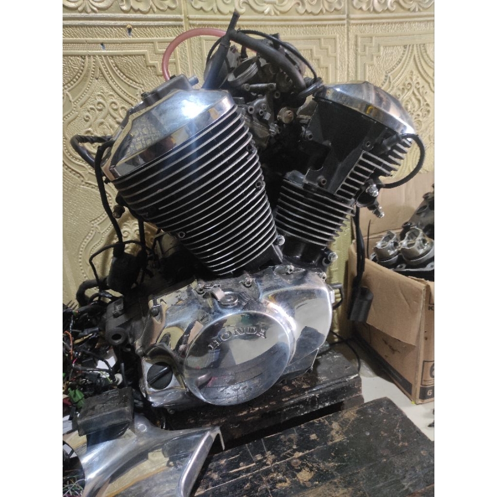 mesin honda shadow ACE 400