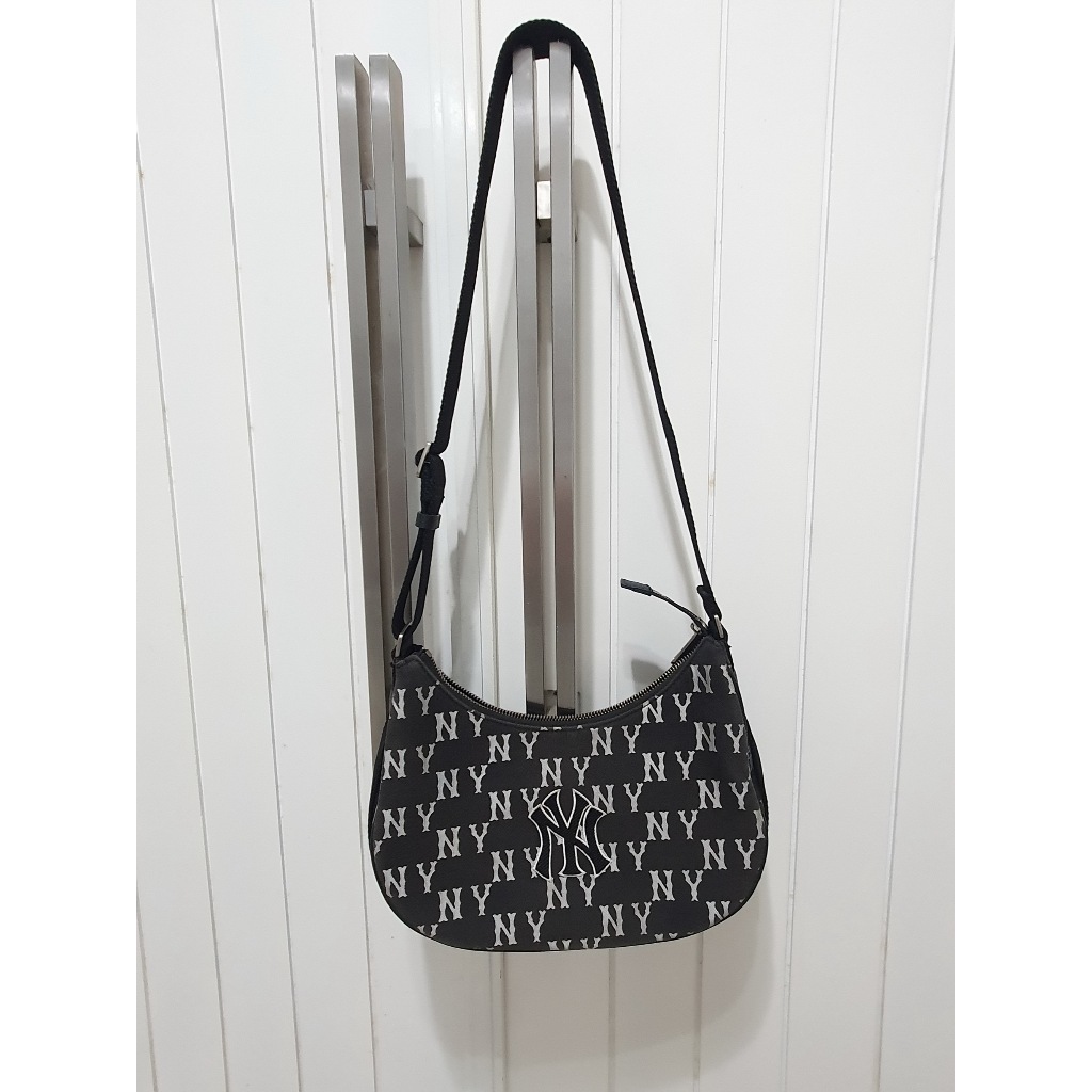 MLB Bag Classic Monogram Jacquard Hobo Bag Size L