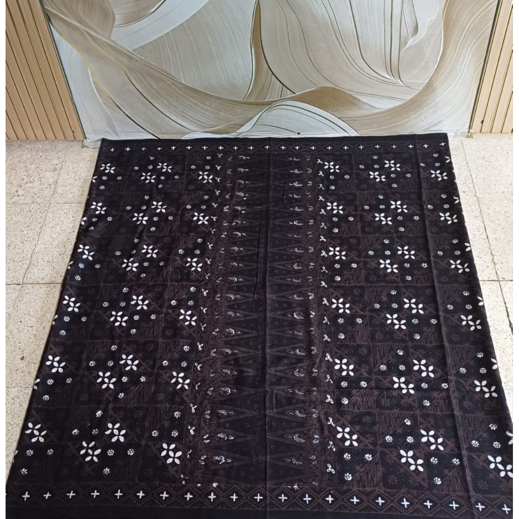 Sarung batik cap premium kain katun halus tebal warna hitam putih coklat