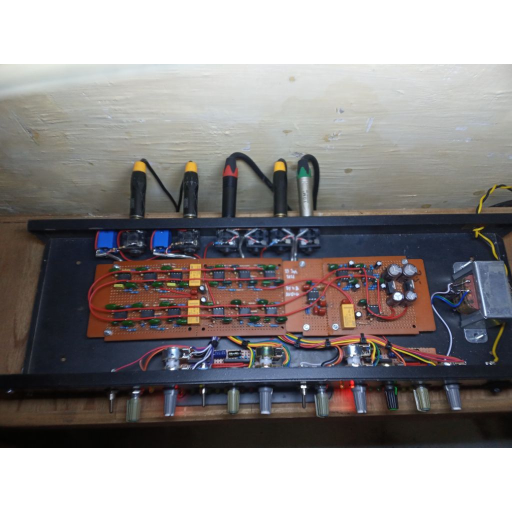 Crossover rakitan 4way