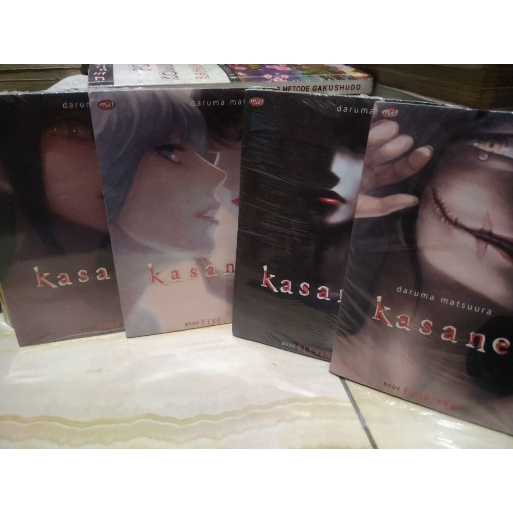 Komik Kasane cabutan segel