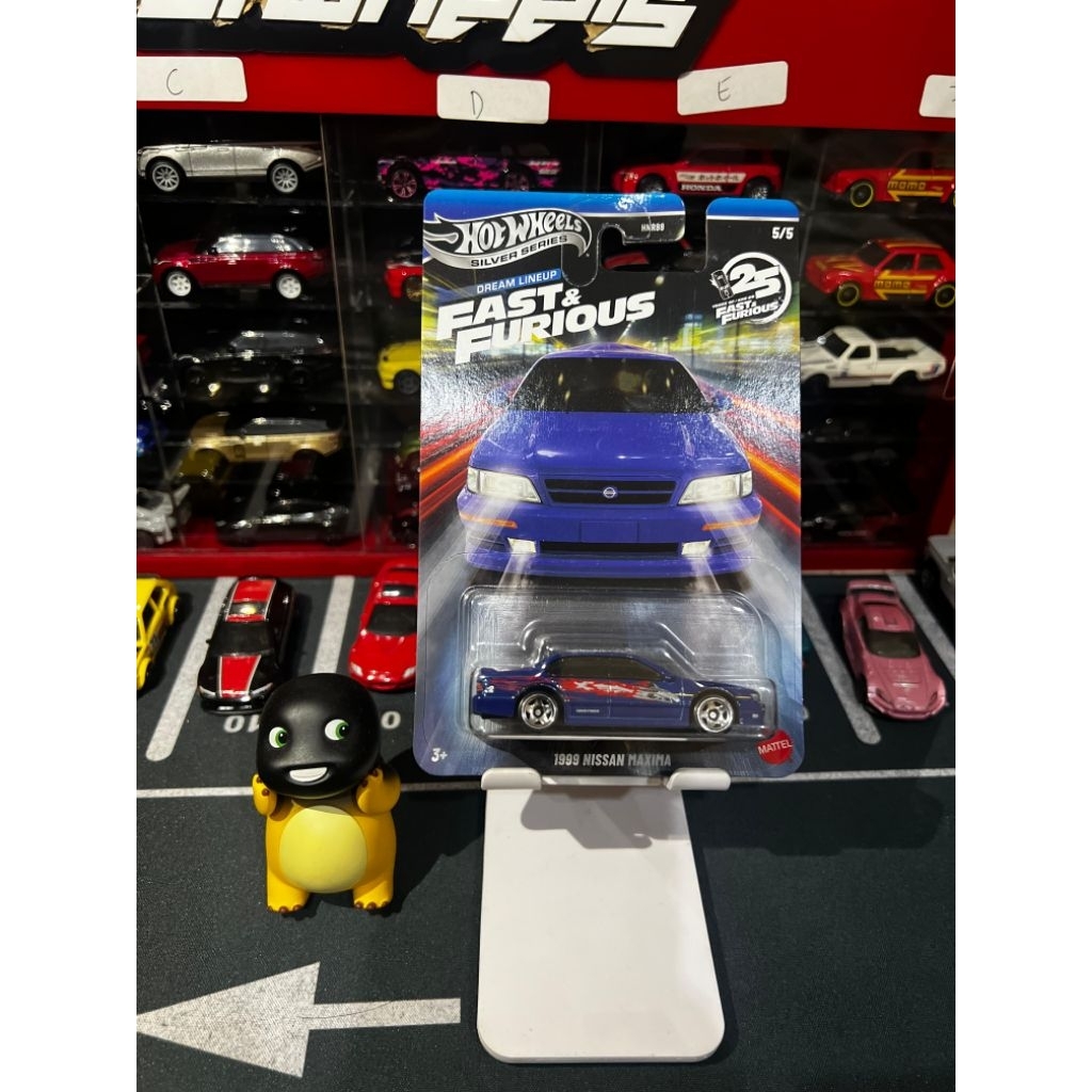 Hotwheels Nissan Maxima 1999