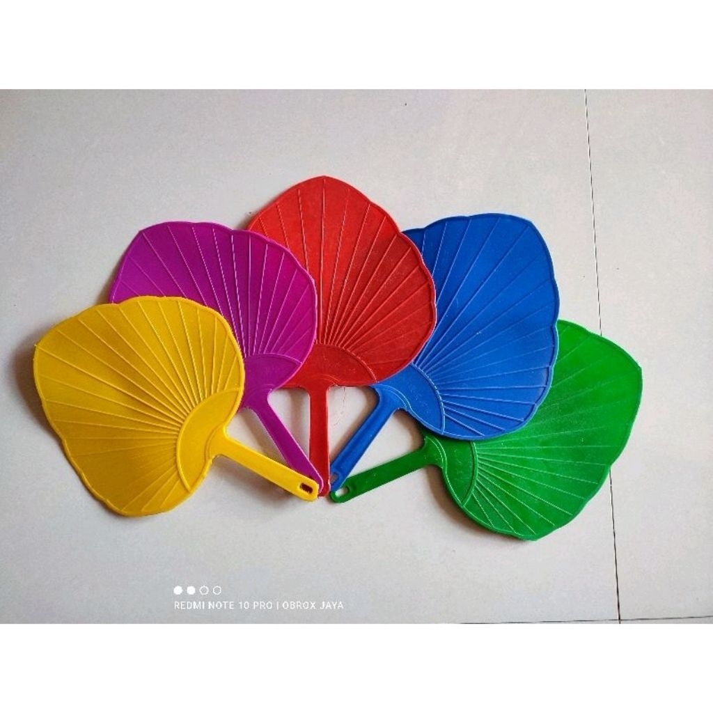 Kipas Plastik Tangan Kipas Tangan Plastik Karakter Waru Warna-warni