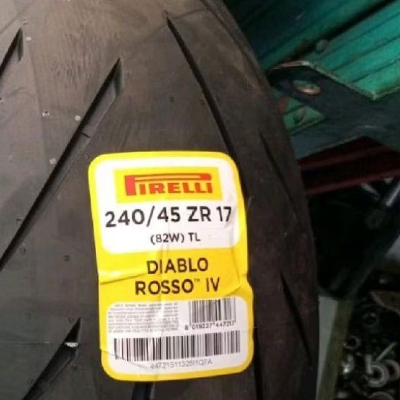 BAN MOTOR PIRELLI DIABLO ROSSO 4 IV, size 240/45 R 17