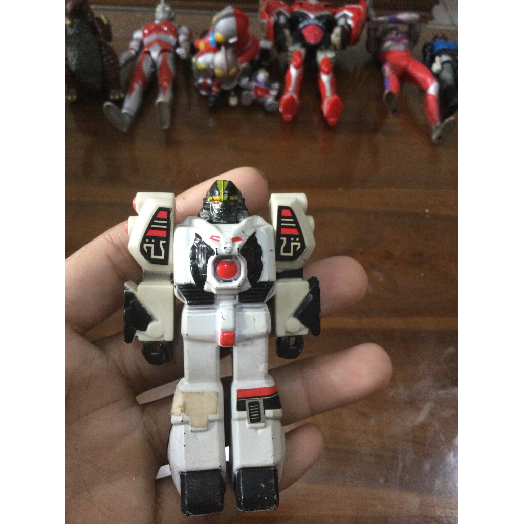 power ranger mini zord  kondisi sesuai foto no brand