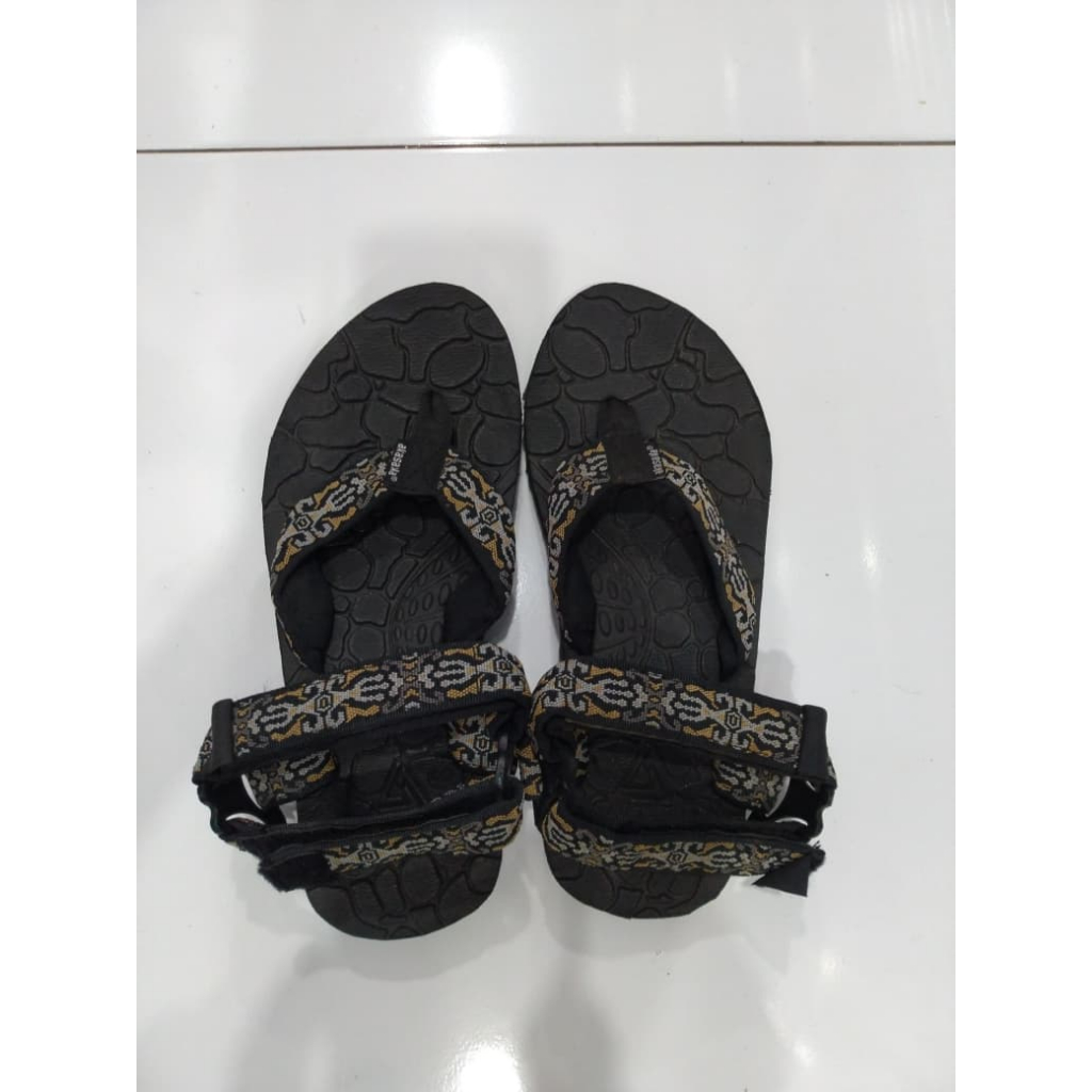 SANDAL AKASAKA SAGARMATHA