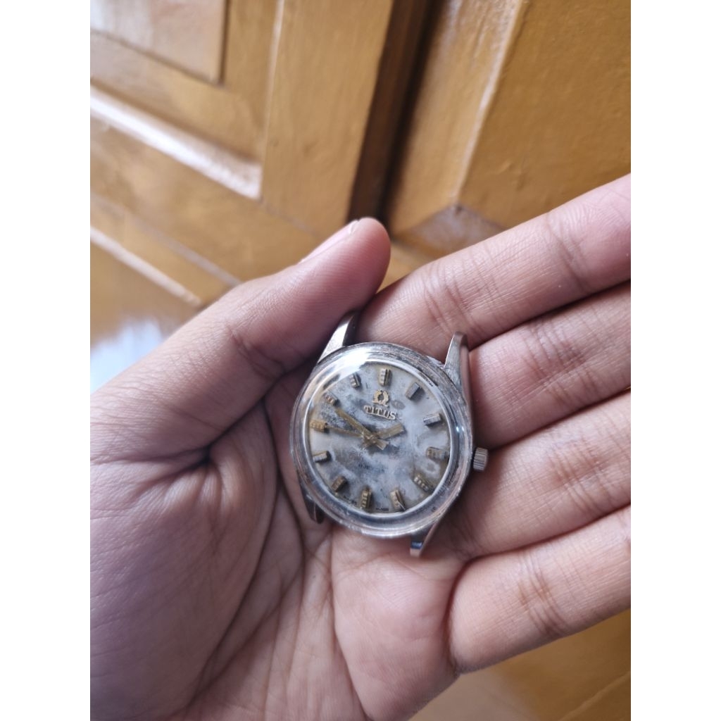 Jam pria dewasa automatic Titus normal