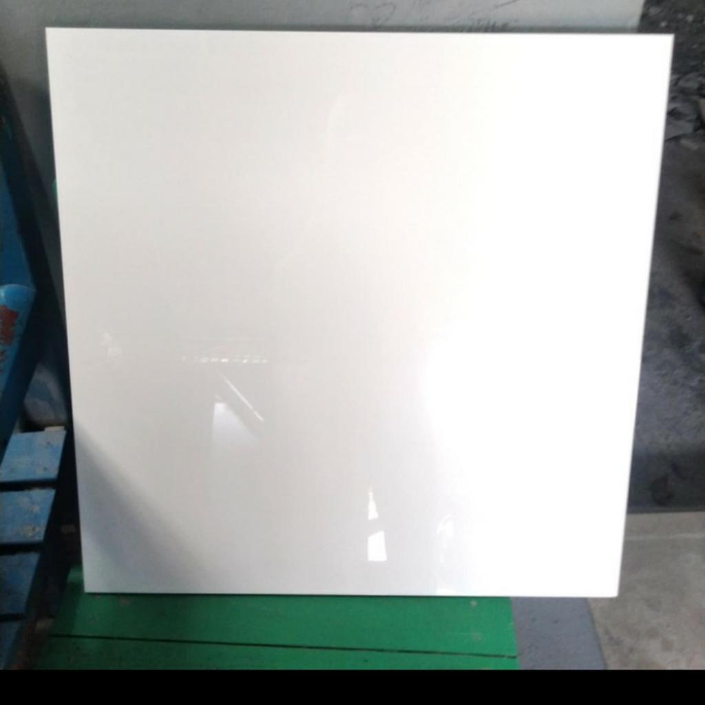 Roman Granit GT609196 Putih polos Mengkilap 60x60