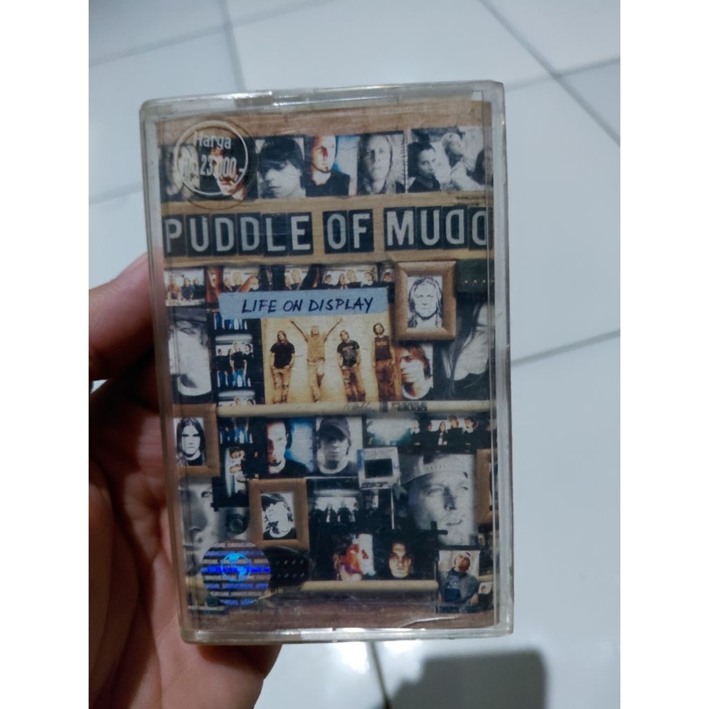 Kaset Original Puddle Of Mudd - Life On Display
