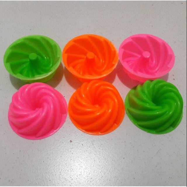 Cetakan Kue Puding Ulir Twister Mini Plastik/ cetakan bolu 36pcs   Murah
