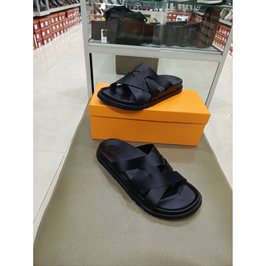 sandal tali silang model terbaru pria sejati