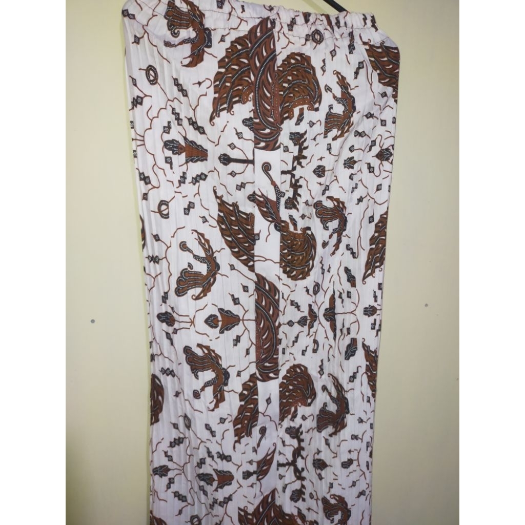 Preloved Rok Plisket Batik + Selendang