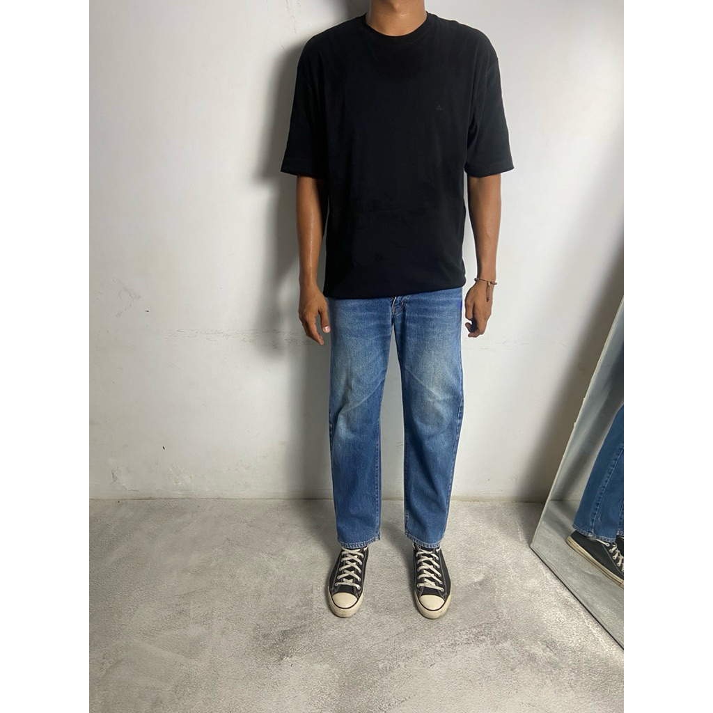 UCW STRAIGHT BLUE JEANS