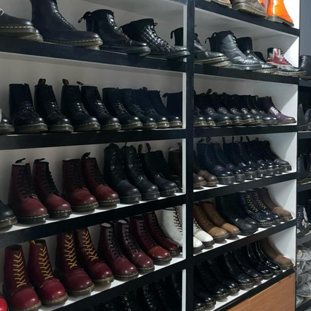 NEW REASTOCK DR MARTENS DOCMART SECOND ORIGINAL (size 36-47)