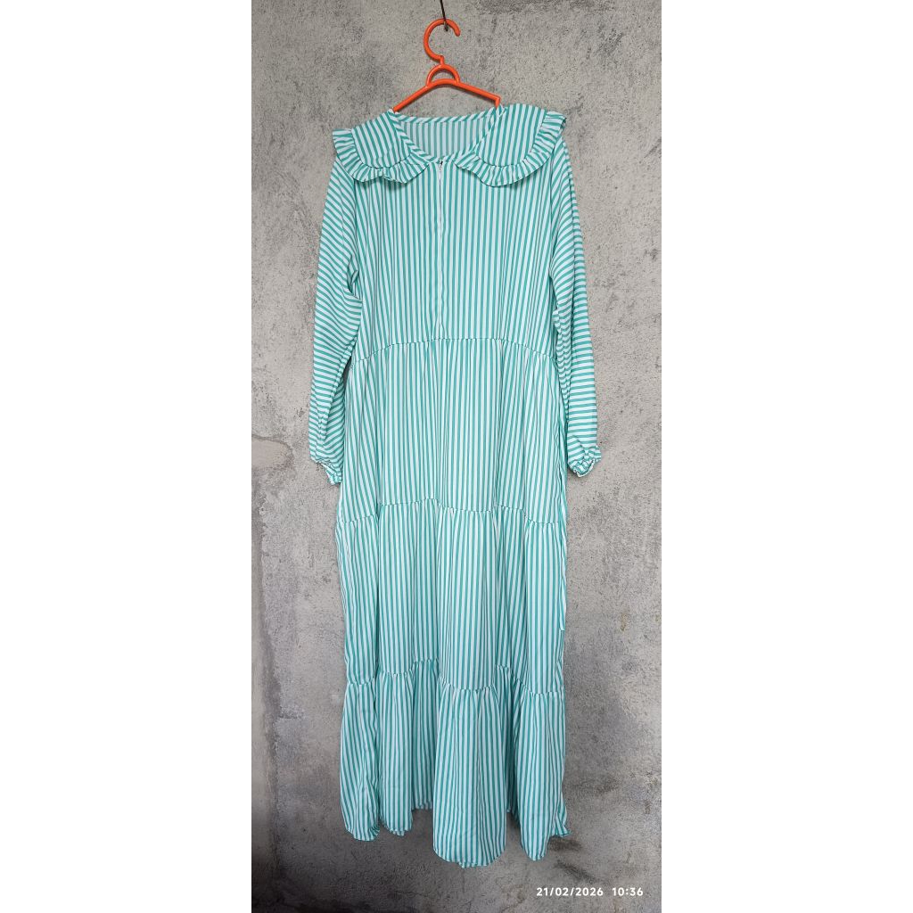 GAMIS KASUAL MOTIF GARIS VERTIKAL HIJAU MINT - DESAIN KEKINIAN