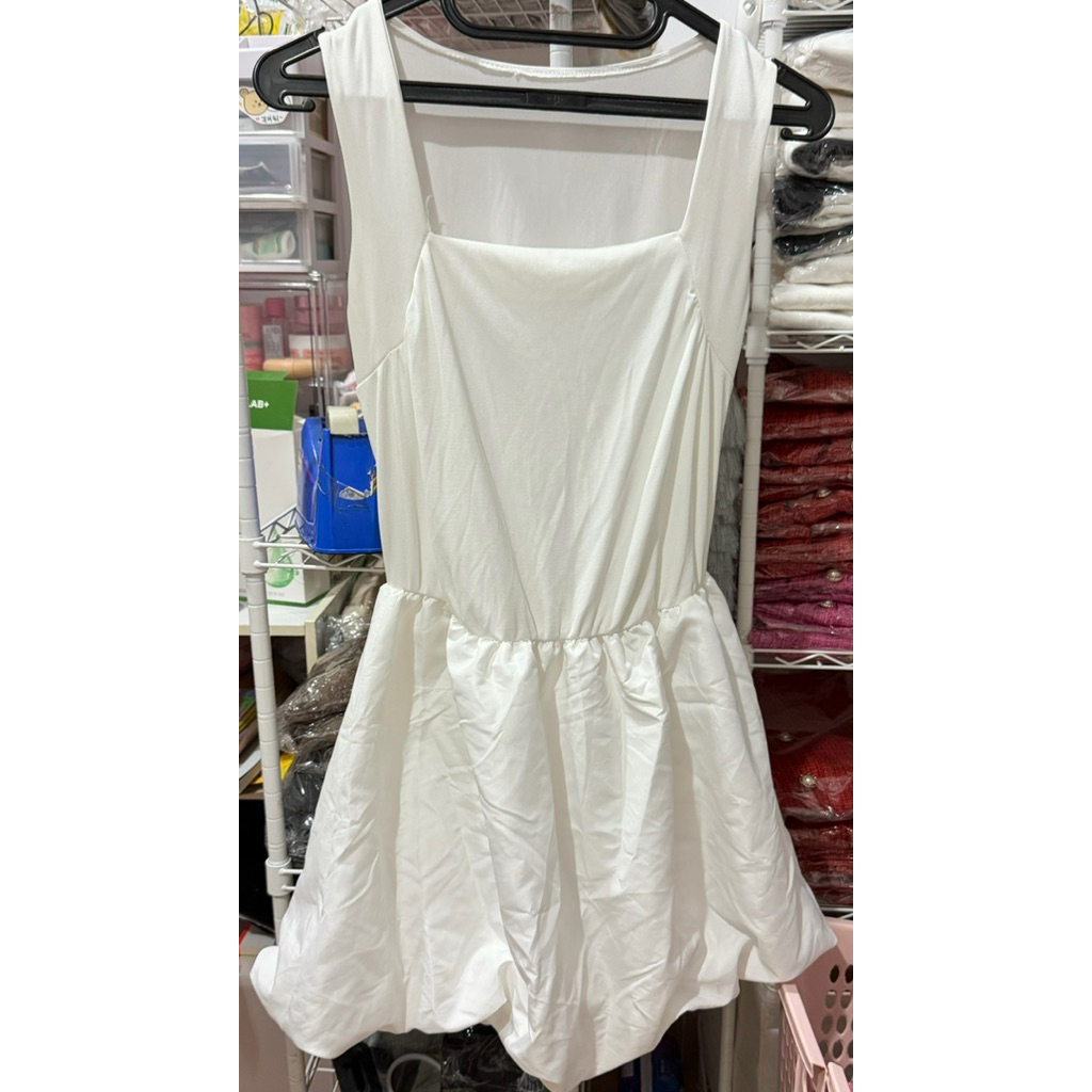 white dress preloved