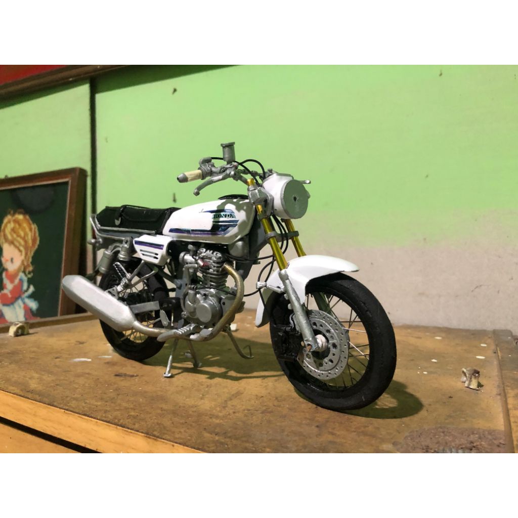 Miniatur Motor GL 100