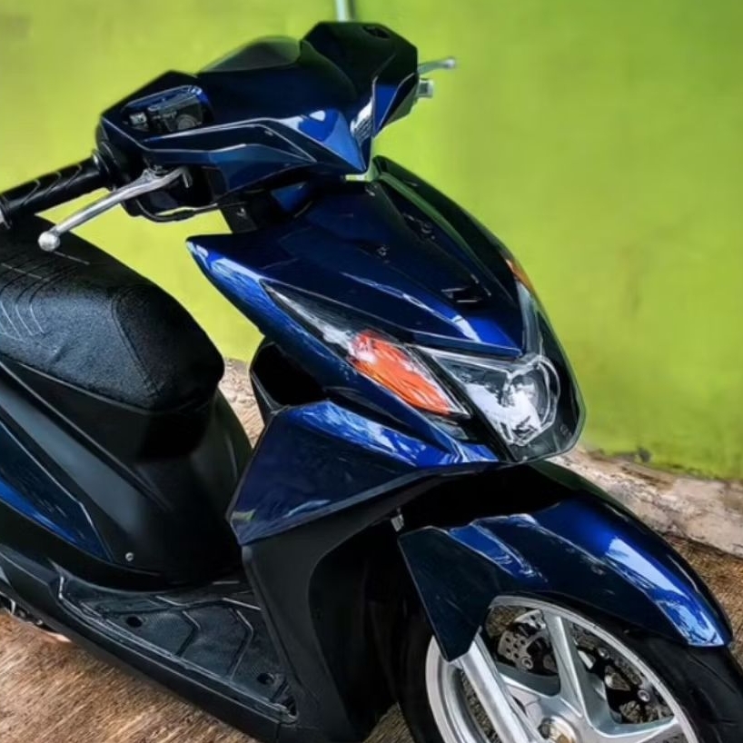 Cat PU warna CANDY DARK BLUE.