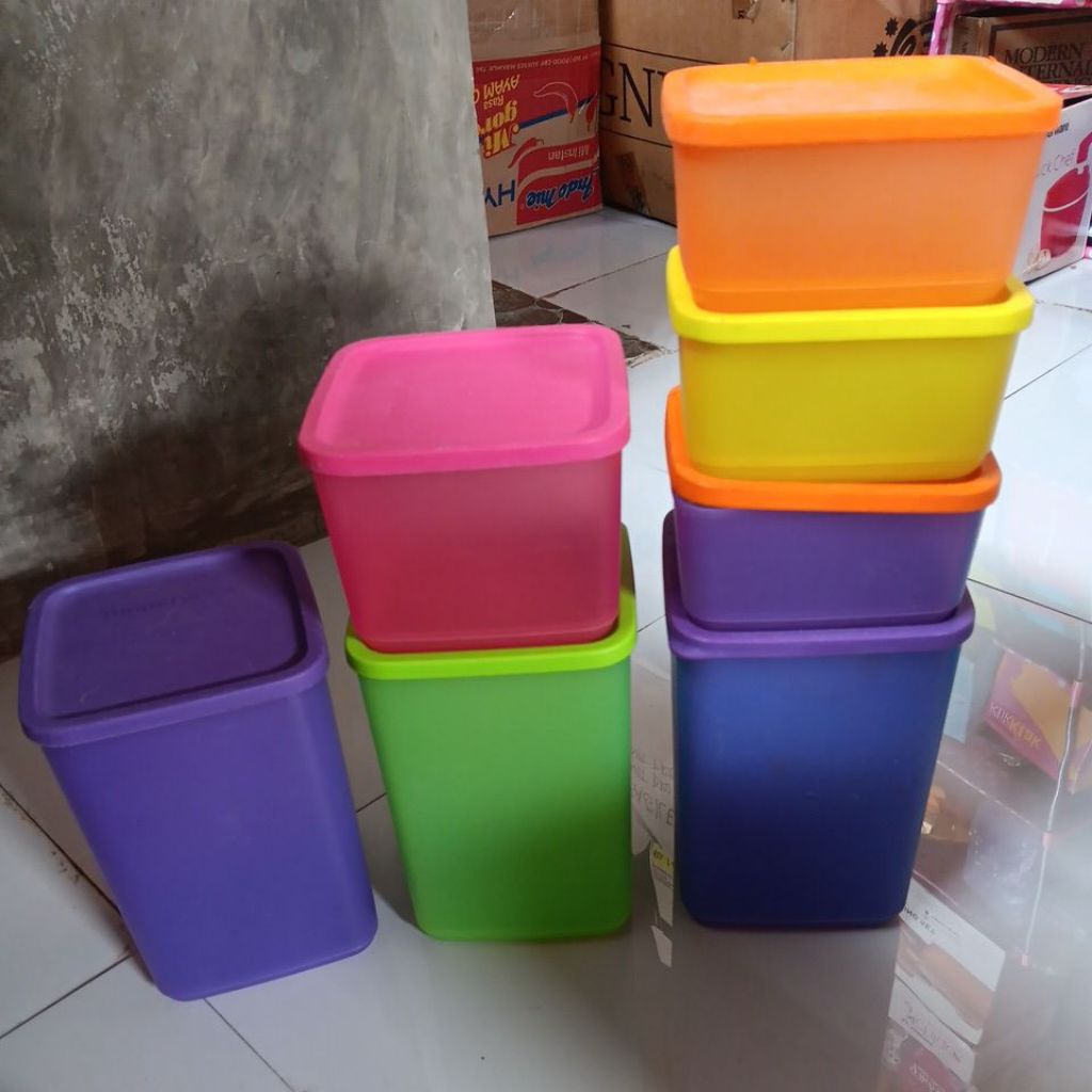 summer tupperware