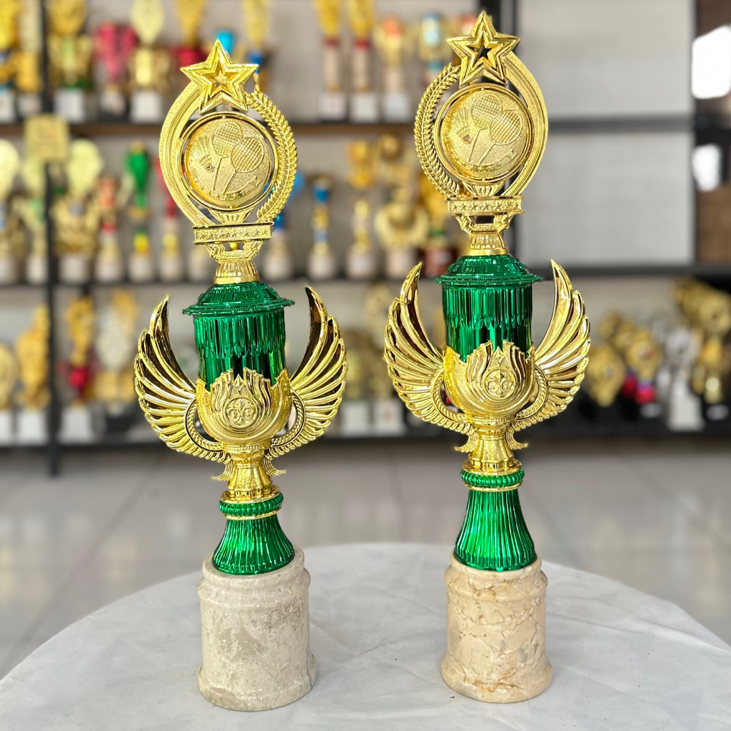 PIALA JUARA / PIALA OLAHRAGA / PIALA BADMINTON / PIALA VOLLI / PIALA PINGPONG / PIALA SEPAK BOLA