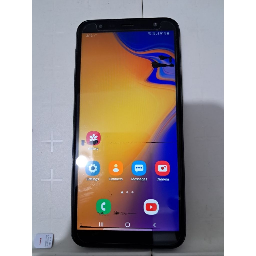 Samsung J6 plus 4/64 GB bekas layar minus dikit touch screen normal