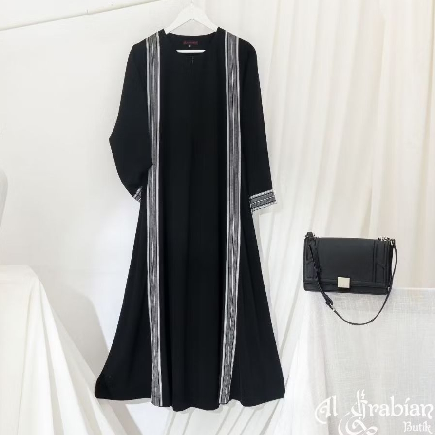 ABAYA QUEEN Elegant Jetblack - Al Arabian Butik #ayranashwa #arabianbutik