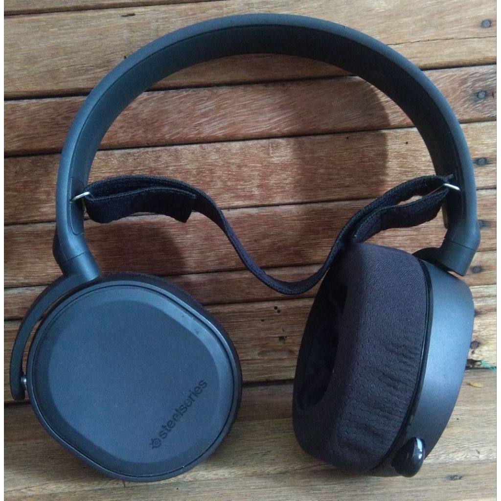 Steelseries Arctis 5 Black Original Bekas tanpa kabel