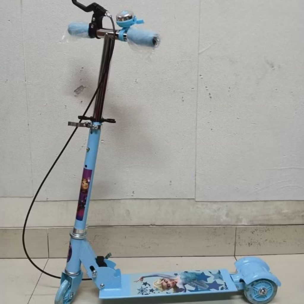 Mainan anak sekuter karakter hello Kitty Frozen Kuromi