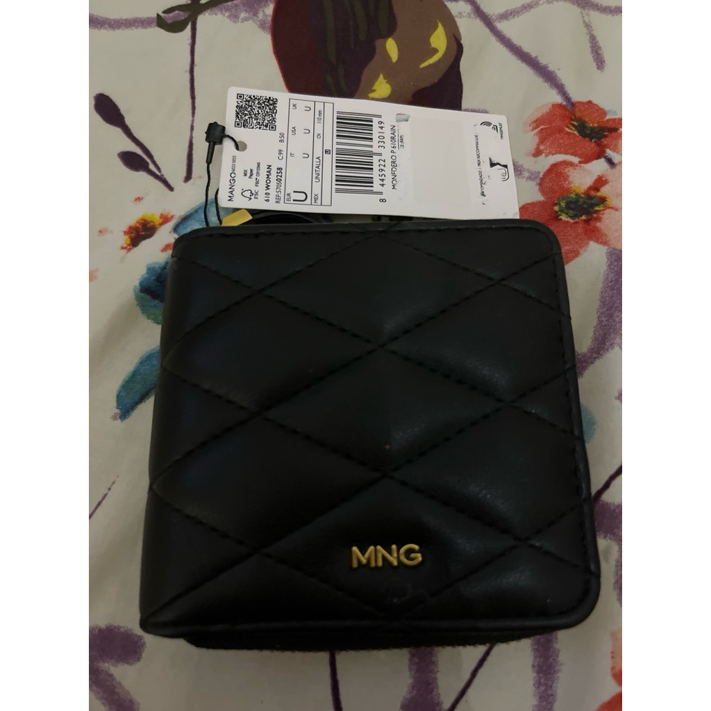 dompet mango