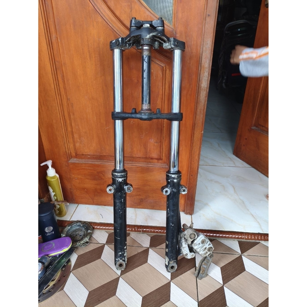 shock breaker shockbreaker depan set kaliper bajaj pulsar 180 pnp 135 as 31 second