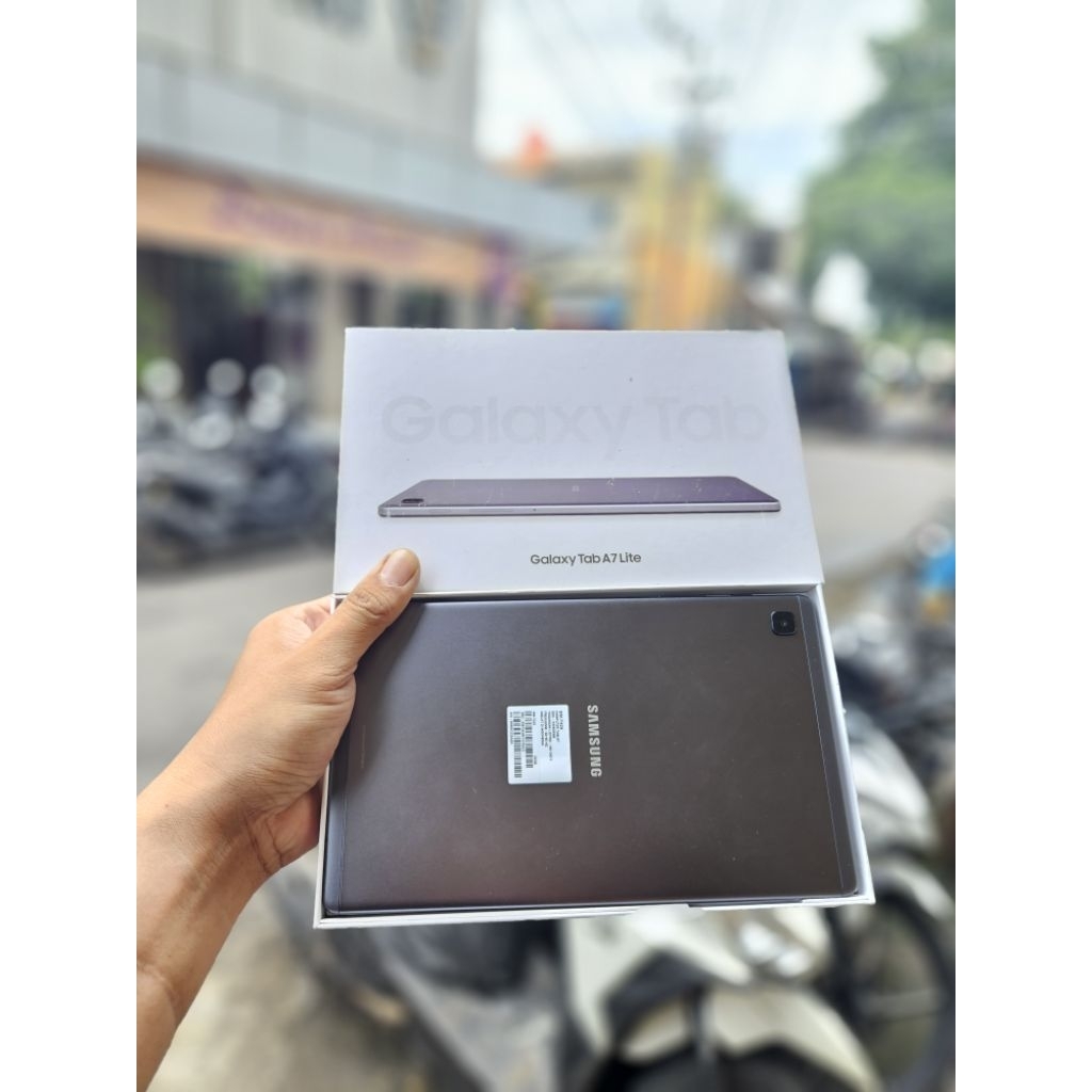 samsung Tab A7 Lite like new