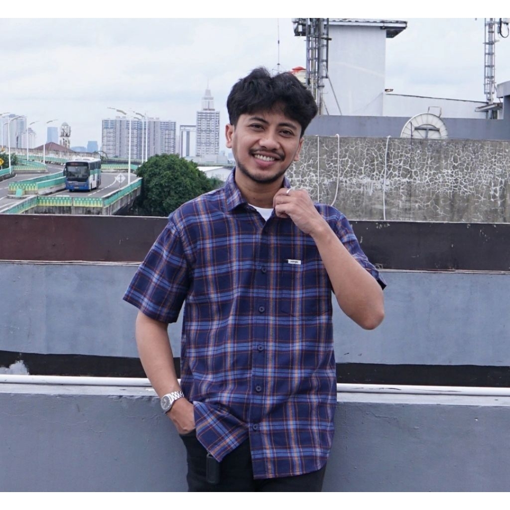 kemeja flanel pendek Wrangler slimfit original